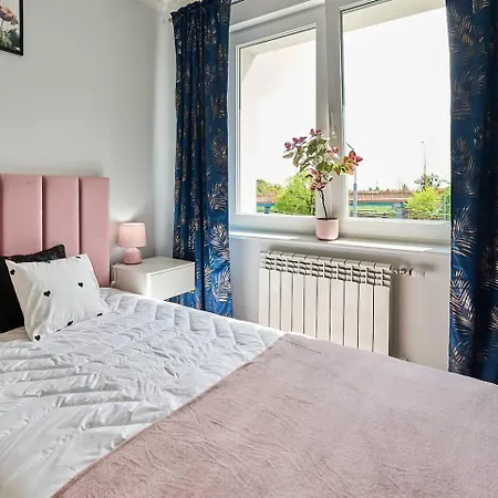 Pyza With Parking Zgoda 30 * פוזנן