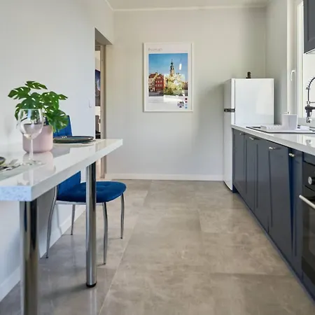 Pyza With Parking Zgoda 30 アパート ポズナン