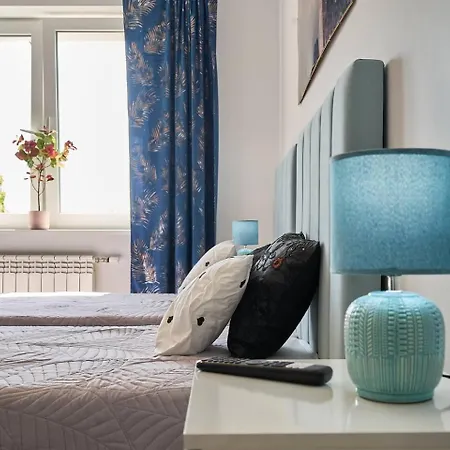 Pyza With Parking Zgoda 30 * ポズナン