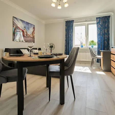 Apartamento Pyza With Parking Zgoda 30 *