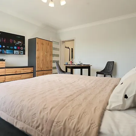Pyza With Parking Zgoda 30 Apartamento