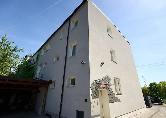 Pyza With Parking Zgoda 30 * Poznan