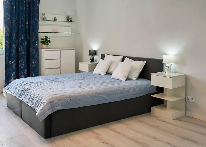 Apartment Pyza With Parking Zgoda 30