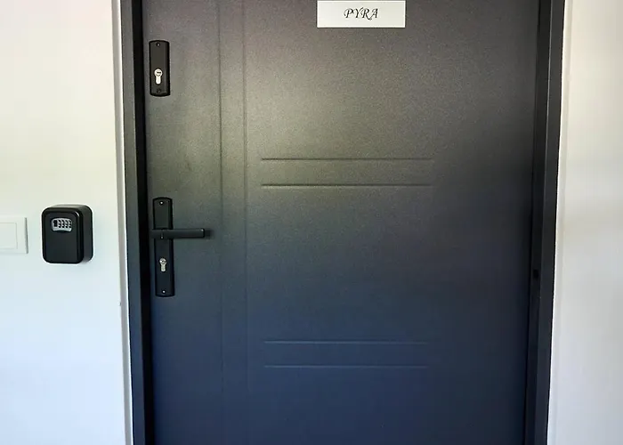 Apartment Pyza With Parking Zgoda 30 Poznan