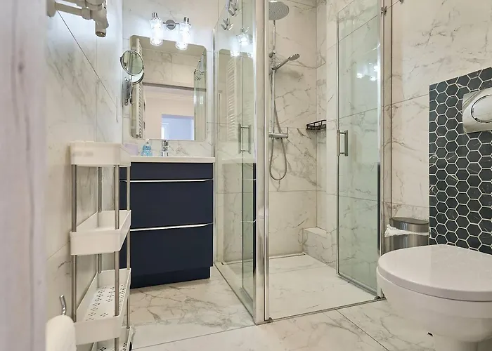 Pyza With Parking Zgoda 30 *