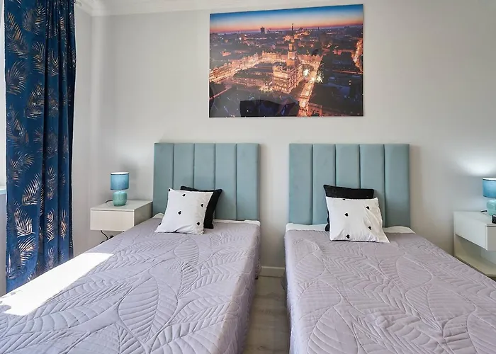 Pyza With Parking Zgoda 30 Poznan