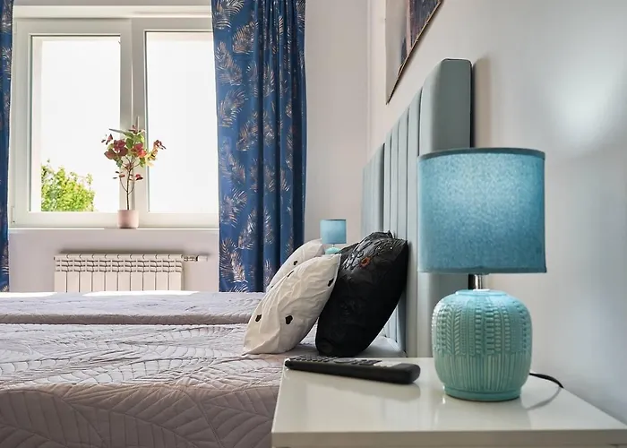 Pyza With Parking Zgoda 30 * Poznan